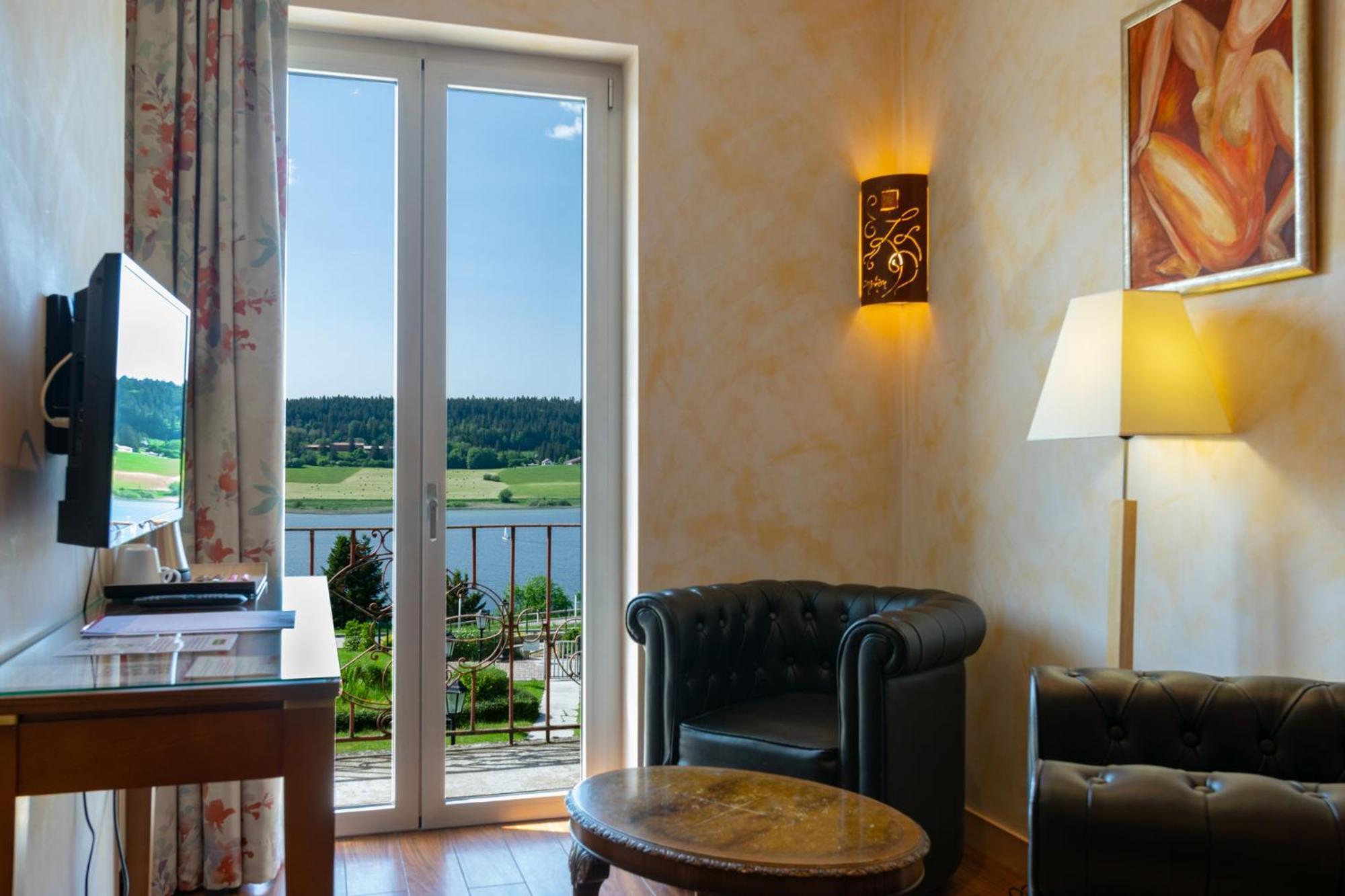 Hotel-Restaurant Le Lac Malbuisson Dış mekan fotoğraf